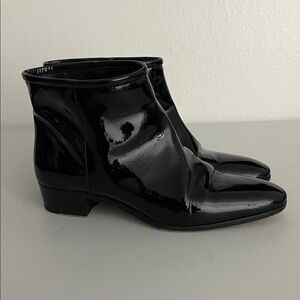 Paul Andrew Black Patent Leather Pull On Booties Size 37 / US 7